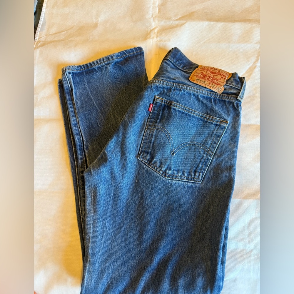 Vintage Levis 501xx Jeans Mens 33x32* 2004 Y2K Medium Button Fly Denim